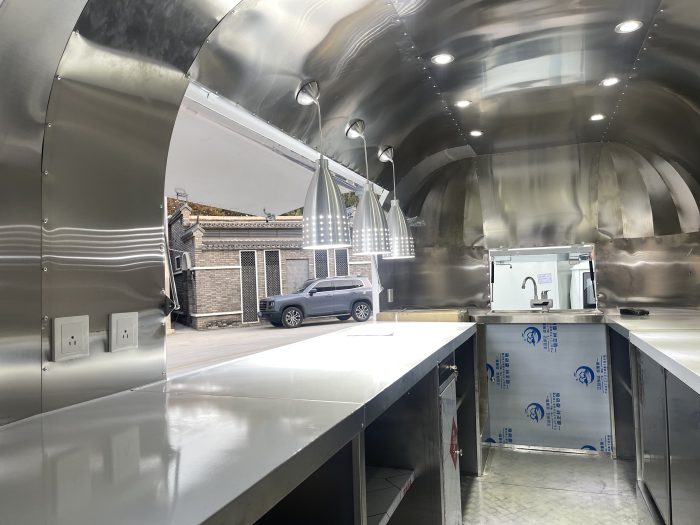 13FT White Airstream Food Trailer Pizza Food Trailer for Sale