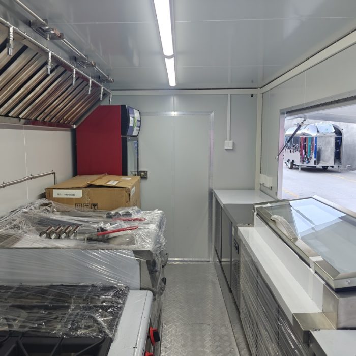 16.5FT Black Single Window Square Food Trailer With Fence