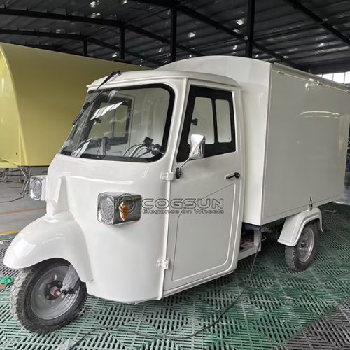 12FT White Piaggio Ape Food Truck Tourist Areas Food Truck for Sale